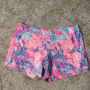 Lilly Pulitzer xs pull on shorts. Only worn once.
